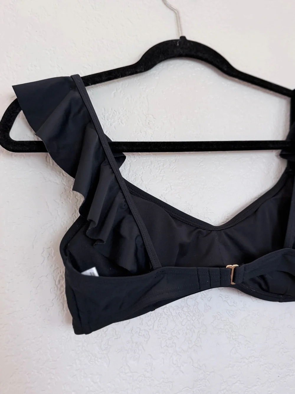 Relleciga Black Ruffle Shoulder Bikini Top | Size M - Picture 4 of 5